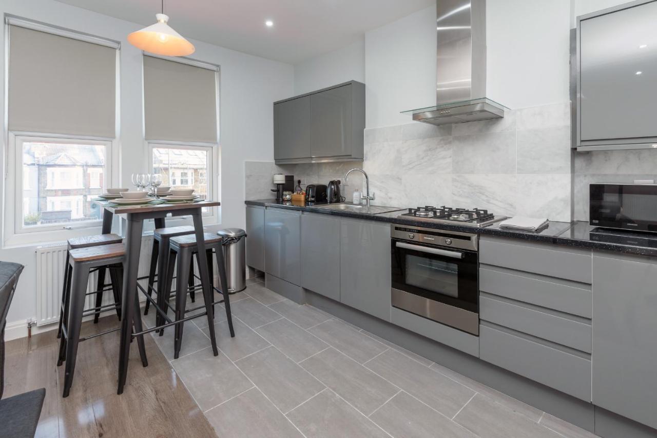 Taylor'S Apartment Wimbledon ロンドン エクステリア 写真