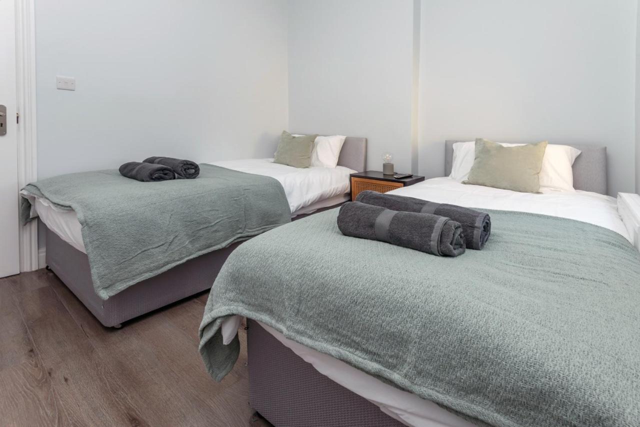 Taylor'S Apartment Wimbledon ロンドン エクステリア 写真